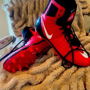 Nike Force Savage High top cleats for football